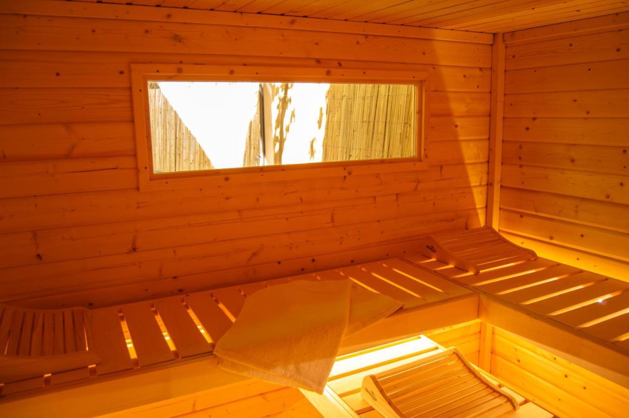 Wellnessoase Mitten In Triberg Triberg im Schwarzwald Bagian luar foto