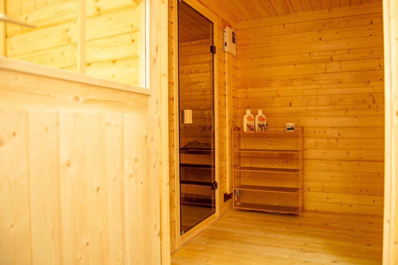 Wellnessoase Mitten In Triberg Triberg im Schwarzwald Bagian luar foto
