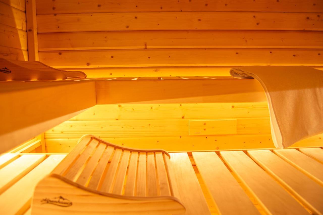 Wellnessoase Mitten In Triberg Triberg im Schwarzwald Bagian luar foto
