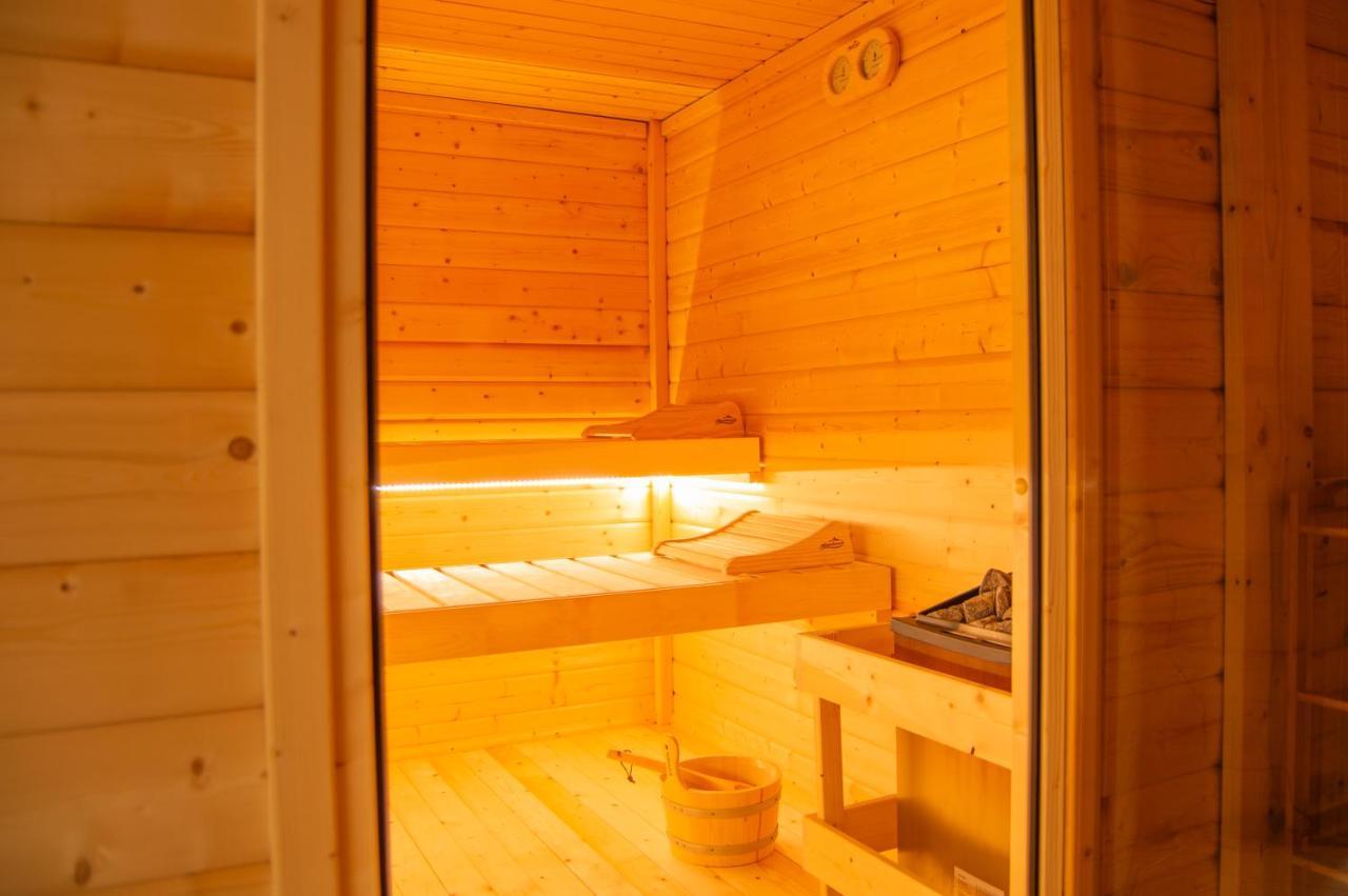 Wellnessoase Mitten In Triberg Triberg im Schwarzwald Bagian luar foto